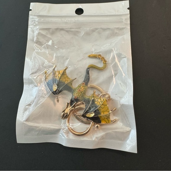 NWT Dragon Jeweled Keychain - Picture 11 of 12